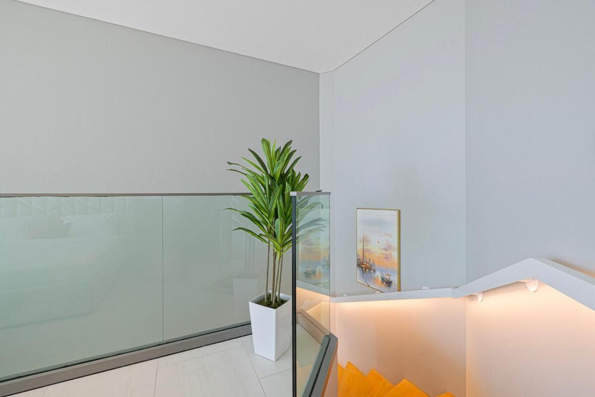 Luxury One Bedroom Sky With Burj Khalifa View *