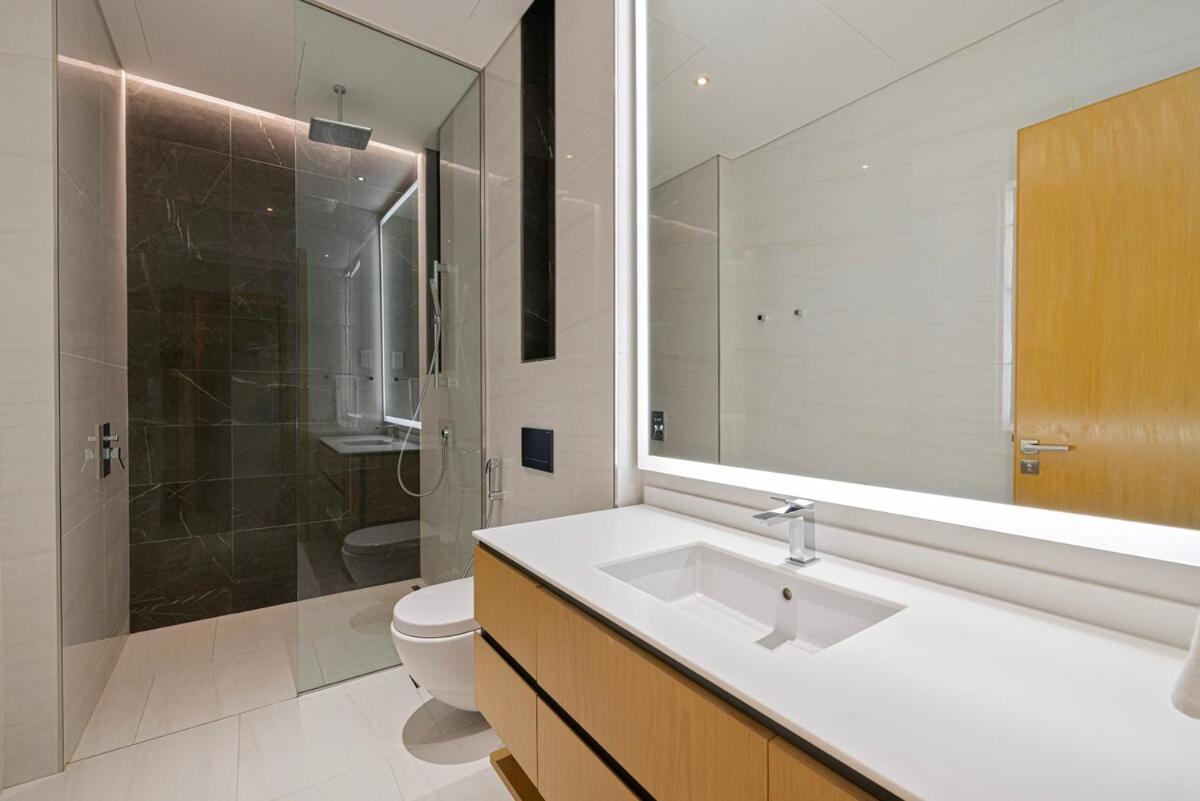 Luxury One Bedroom Sky With Burj Khalifa View Apartment